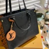 Louis Vuitton Wild At Heart OnTheGo MM M58522 Black 35Cm, Designer Handbags, Womens Purse, luxury bags