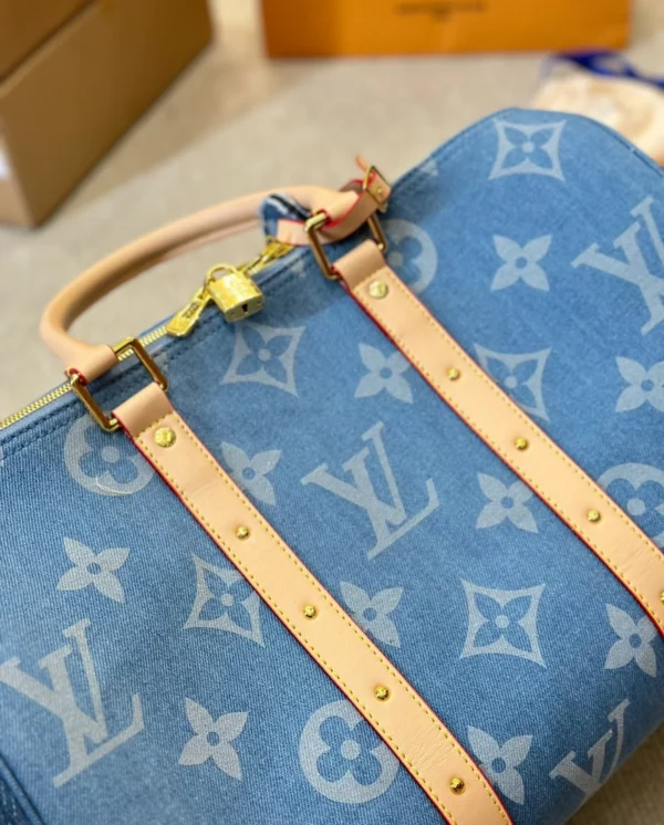 LVB3-3-0283befa02bf.webp Louis Vuitton Keepall Bandouli Re Denim Blue 40Cm M24315, Designer Handbags, Womens Purse, luxury bags