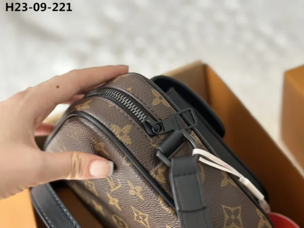 LVB305-1e7de4bf54dc.webp Louis Vuitton Christopher Wearable Wallet Monogram Brown 18Cm M69404, Designer Handbags, Womens Purse, luxury bags