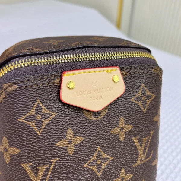 LVB5-5-af617ab6cd61.webp Louis Vuitton Just In Case Monogram Canvas Leather Brown 13Cm M47096, Designer Handbags, Womens Purse, luxury bags