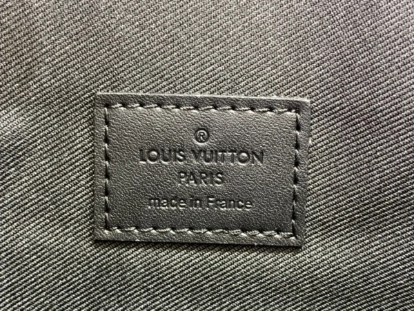LVB63-1-3cc892339e6b.webp Louis Vuitton S Lock A4 Pouch Black 28Cm, Designer Handbags, Womens Purse, luxury bags
