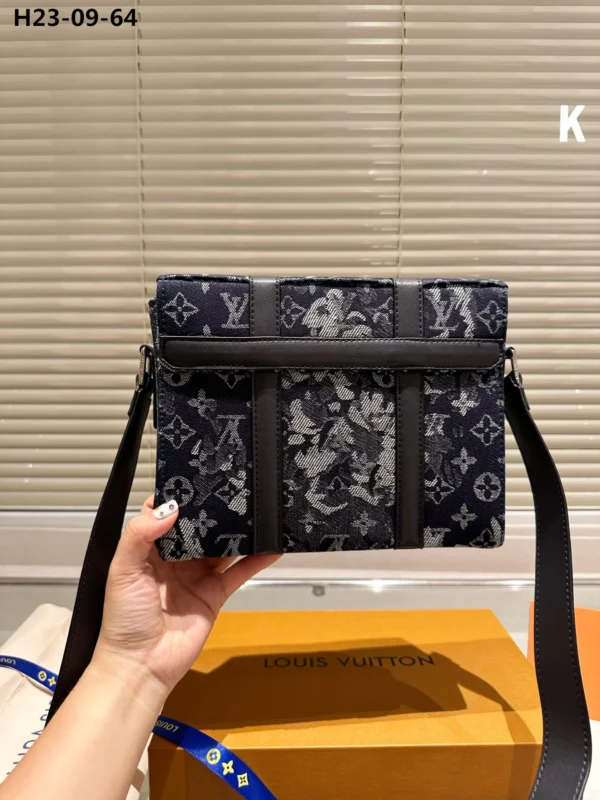 LVB66-3-bcd7c144e95d.webp Louis Vuitton Monogram Tapestry Trunk Messenger 24Cm, Designer Handbags, Womens Purse, luxury bags