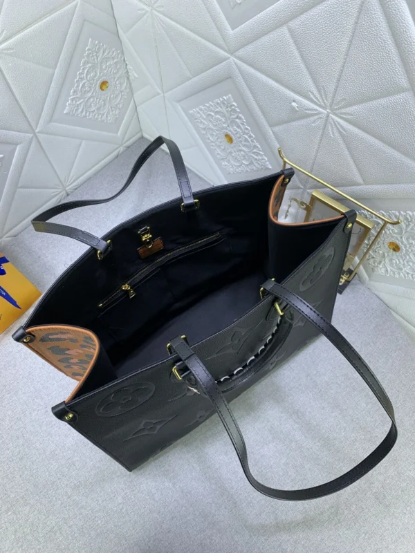 LVBAGS-2-153-d5eb7af76587.webp Louis Vuitton LV Crafty Onthego Gm Black 41Cm, Designer Handbags, Womens Purse, luxury bags