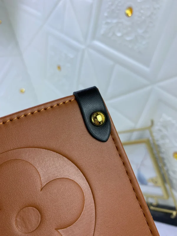 LVBAGS-4-128-ed722874b21a.webp Louis Vuitton LV Crafty Onthego Gm Brown 41Cm, Designer Handbags, Womens Purse, luxury bags