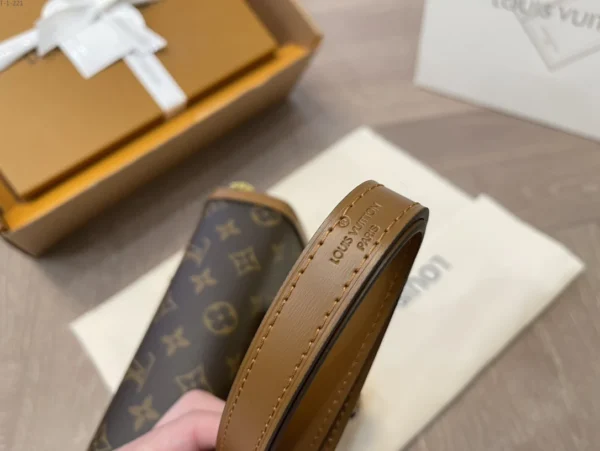 LVBC6-dff274fa0e29.webp Louis Vuitton Mini Dauphine Autres Toiles Monogram 25Cm M45959, Designer Handbags, Womens Purse, luxury bags