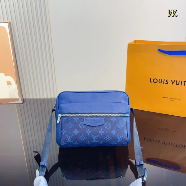 Louis Vuitton Outdoor Messenger Navy Blue 25Cm M30242, Designer Handbags, Womens Purse, luxury bags