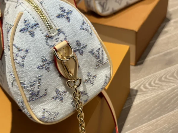 LVBMB2-6e5a658a910b.webp Louis Vuitton Speedy Bandoulire 20 Multicolor Beige 20Cm M24709, Designer Handbags, Womens Purse, luxury bags