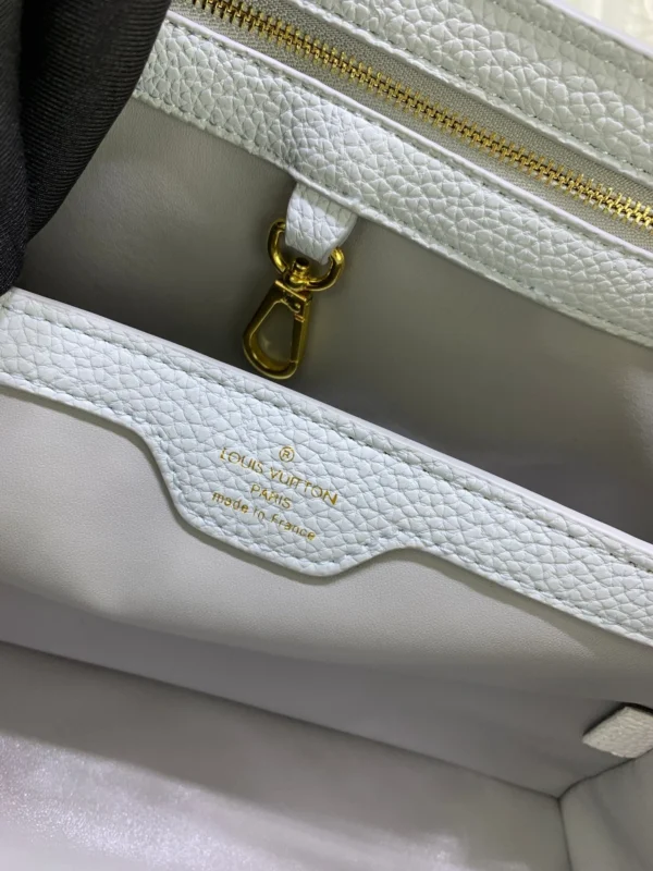 LVCIA02-92f5c40e5f30.webp Louis Vuitton Capucines Ice Age White 27Cm, Designer Handbags, Womens Purse, luxury bags