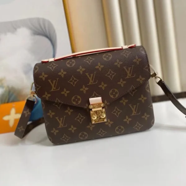 Louis Vuitton Louis Vuitton Pochette Mtis 25cm, Designer Handbags, Womens Purse, luxury bags