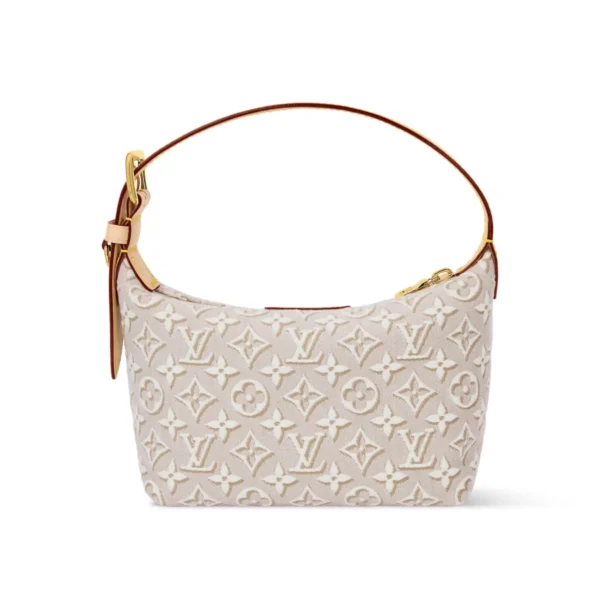 SUPERCLONE-2026-06-29T152944.685-1-470da8f23809.webp Louis Vuitton Pochette Hills Monogram Emblème Pattern In Peuplier Color 18.5cm M29879