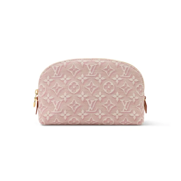 SUPERCLONE-2026-06-29T171639.184-1-82a866e82e56.webp Louis Vuitton Pochette Cosmétique PM Bag Rose Ruby Pink 19cm M2A419