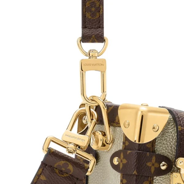 SUPERCLONE-2026-06-30T101829.515-f6fe10d43e12.webp Louis Vuitton Side Trunk PM 20.5cm M2A265