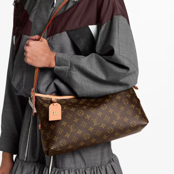 Louis Vuitton CarryAll East West Bag Monogram Canvas 36cm M28101