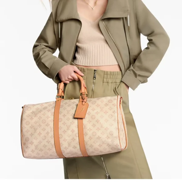 Louis Vuitton Keepall Bandoulière Bag 45cm/17.7in Monogram Dune / Beige M28238