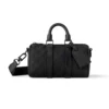 SUPERCLONE-2026-08-11T162132.008.webp Louis Vuitton Keepall Bandoulière Bag 25cm/9.8in Black Taurillon Cowhide M20900