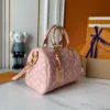 WhatsApp-Image-2026-06-29-at-14.59.02-1-be2d9f3a3634.webp Louis Vuitton Speedy Bandoulière Monogram Emblème Rose Ruban Color 20.5cm M2A377