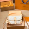 Louis Vuitton Diane PM Monogram Emblème Peuplier Motif 24cm M29795