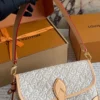 Louis Vuitton Diane PM Monogram Emblème Peuplier Motif 24cm M29795