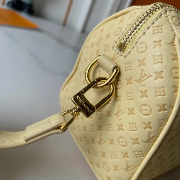 WhatsApp-Image-2026-06-30-at-11.10.27-6-78839b19bb22.webp Louis Vuitton Speedy Bandoulière 20 Bag M29494