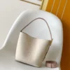 WhatsApp-Image-2026-06-30-at-11.18.12-2-b8f3555b80fb.webp Louis Vuitton Low Key All In BB 16cm M29112