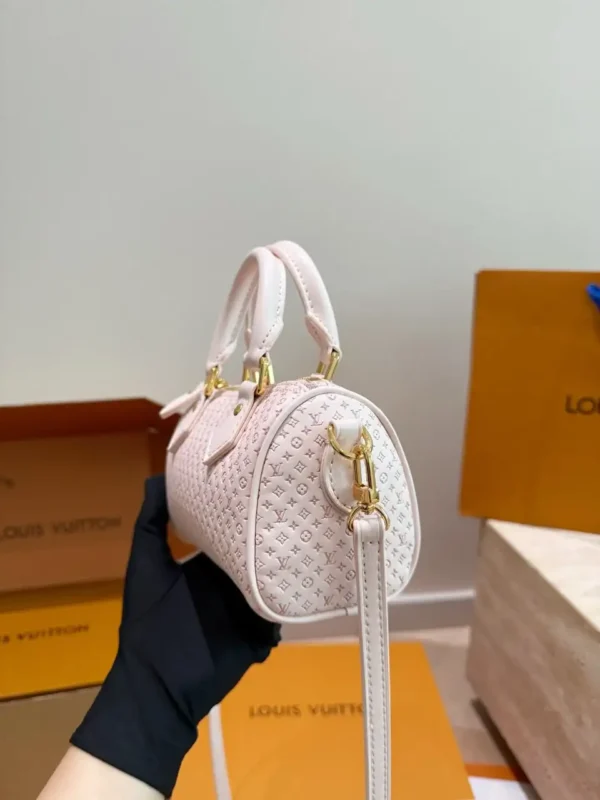 WhatsApp-Image-2026-06-30-at-11.25.44-b31b918dcdd6.webp Louis Vuitton Nano Speedy Bag Light Bliss Cream 16cm M29414