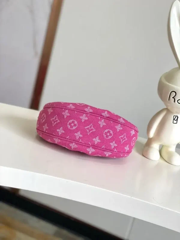 Louis Vuitton Pochette Valley Bag Fuchsia Denim 21cm M28327