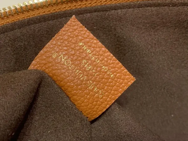 WhatsApp-Image-2026-06-30-at-17.21.09-4-0e4b9baabb4a.webp Louis Vuitton Slim Trunk Bag Brown 23cm M29088