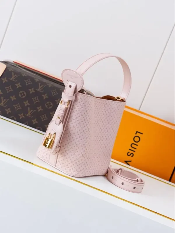 WhatsApp-Image-2026-06-30-at-17.23.31-2-05dde6d46433.webp Louis Vuitton All In BB Bag Light Bliss 16cm M28886