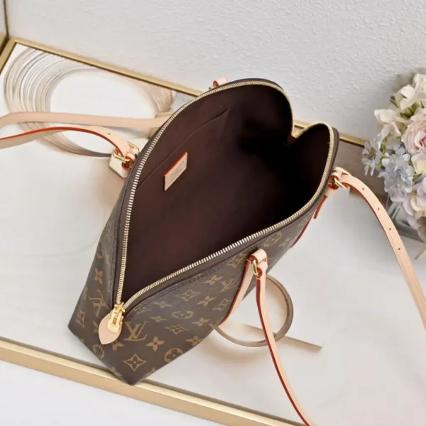 WhatsApp-Image-2026-06-30-at-17.30.46-6-4c478761e149.webp Louis Vuitton Squire PM Bag 30cm M28951