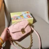 WhatsApp-Image-2026-07-01-at-09.49.15.webp Louis Vuitton Pochette Métis East West 21.5cm M29488