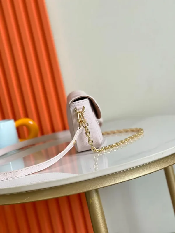 WhatsApp-Image-2026-07-01-at-09.50.07-eb39c970e013.webp Louis Vuitton Ivy Bag Light Bliss Couture Cream 23.5cm M29502