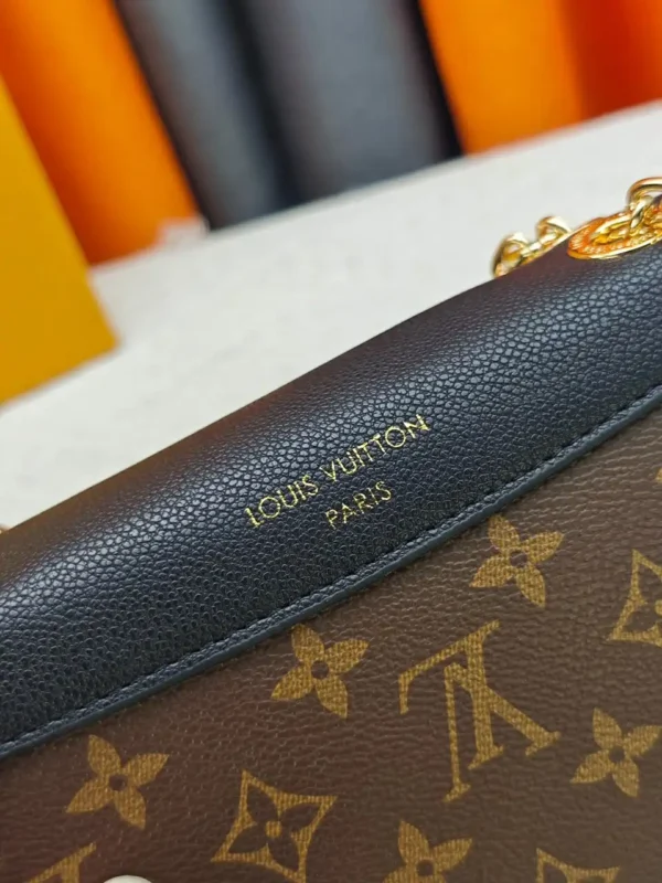 WhatsApp-Image-2026-07-01-at-09.52.30-06907e16ac6b.webp Louis Vuitton Madeleine BB Monogram/Black 24cm M28424