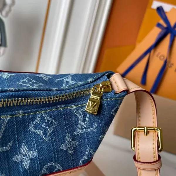 WhatsApp-Image-2026-07-01-at-13.57.50.webp Louis Vuitton Cruiser Toiletry Bag 22cm M27945