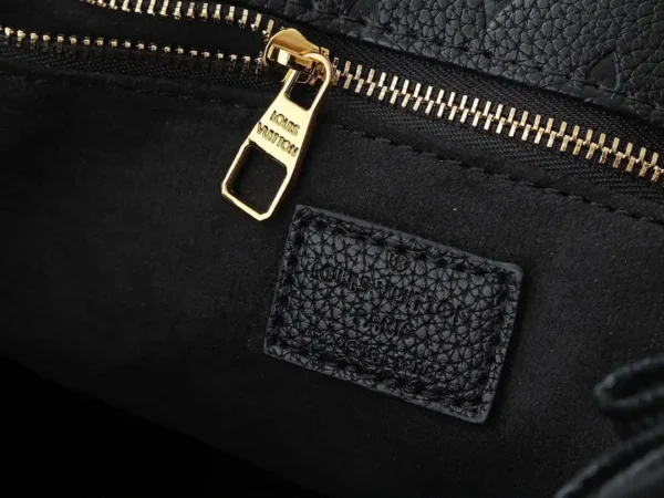 Louis Vuitton Métis Hobo Bag Black 35cm M27189
