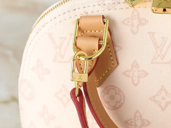 WhatsApp-Image-2026-07-01-at-18.24.20-1.webp Louis Vuitton Alma BB Bag Monogram Origine Lin 23.5cm M27525