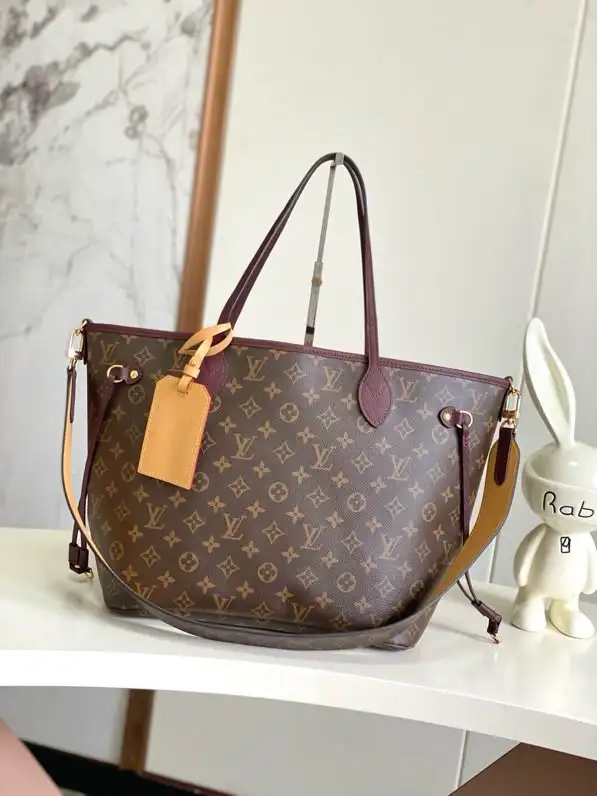 WhatsApp-Image-2026-07-02-at-09.53.32-1-1.webp Louis Vuitton Neverfull Inside Out MM Bag Monogram Canvas 47cm M28377