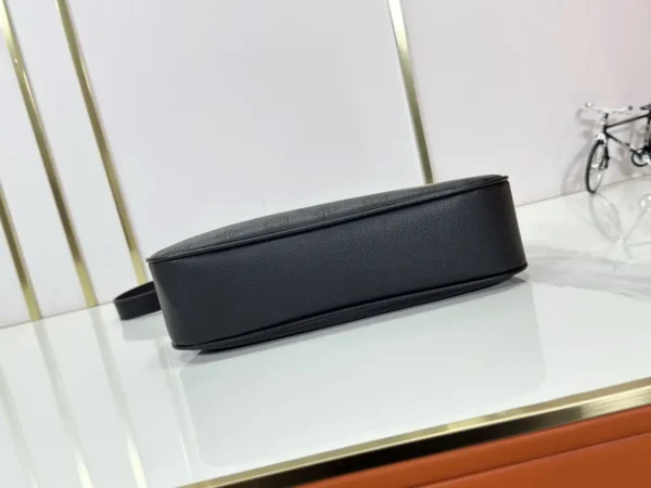 WhatsApp-Image-2026-07-02-at-14.31.19.webp Louis Vuitton All Around PM Black 25cm M28306
