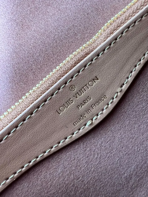 WhatsApp-Image-2026-07-02-at-17.16.20-1.webp Louis Vuitton Diane PM Bag Noisette Color 24cm M29162