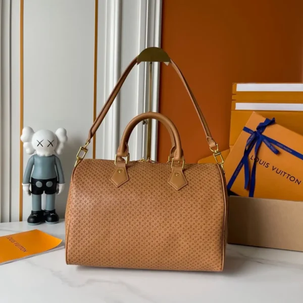 WhatsApp-Image-2026-07-02-at-17.22.31.webp Louis Vuitton Speedy Soft 30 Bag Chestnut Color 30cm M28522