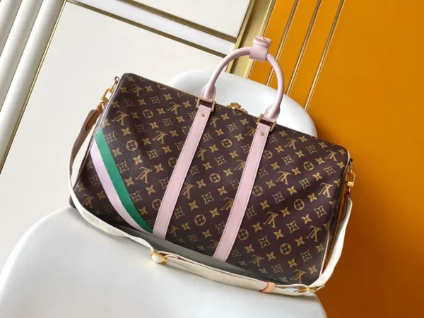 WhatsApp-Image-2026-08-11-at-13.52.31.webp Louis Vuitton Keepall Bandoulière 45cm/17.7in Monogram Coated Canvas M25822
