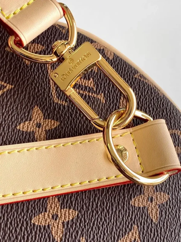 WhatsApp-Image-2026-08-11-at-13.53.21-2.webp Louis Vuitton Keepall Bandoulière Bag LV x TM 45cm/17.7in Monogram Canvas M14182