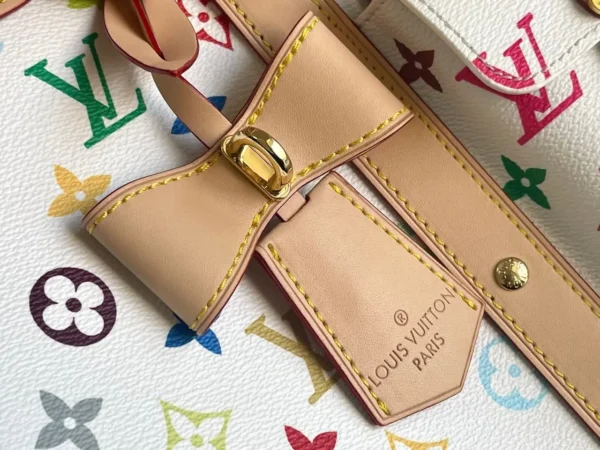 WhatsApp-Image-2026-08-11-at-13.54.54.webp Louis Vuitton LV x TM Keepall Bandoulière 45cm/17.7in Multicolored M13742
