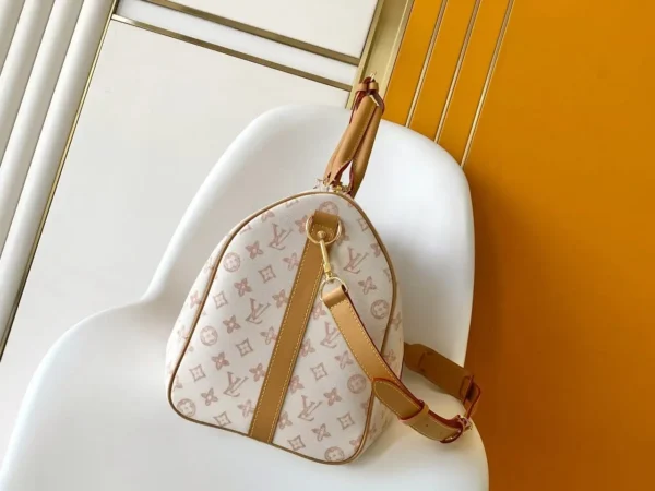 Louis Vuitton Keepall Bandoulière Bag 45cm/17.7in Monogram Dune / Beige M28238