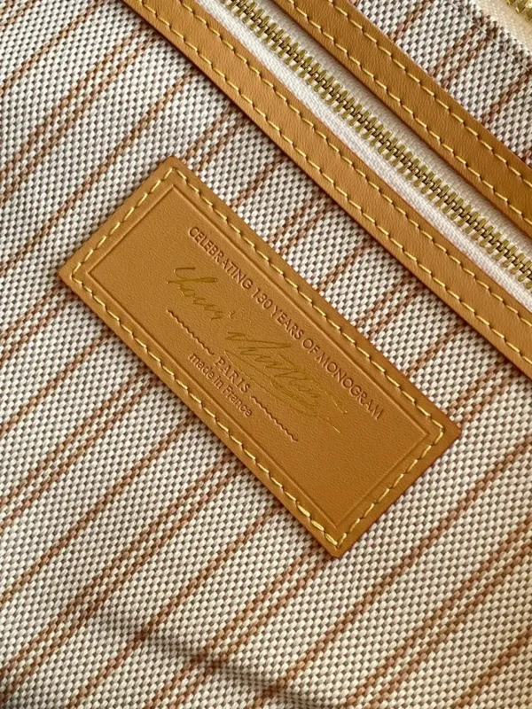 Louis Vuitton Keepall Bandoulière Bag 45cm/17.7in Monogram Dune / Beige M28238