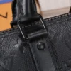 WhatsApp-Image-2026-08-11-at-14.16.25.webp Louis Vuitton Keepall Bandoulière Bag 25cm/9.8in Black Taurillon Cowhide M20900