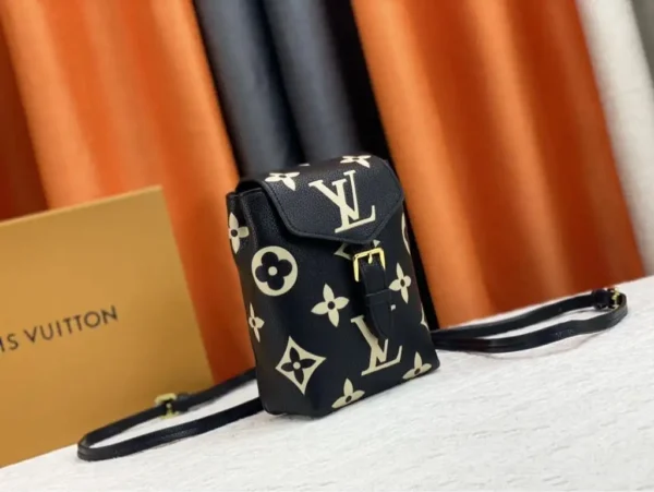 Louis Vuitton Tiny Backpack Tourterelle Black 19cm
