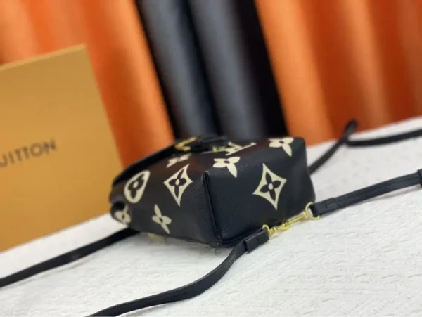Louis Vuitton Tiny Backpack Tourterelle Black 19cm