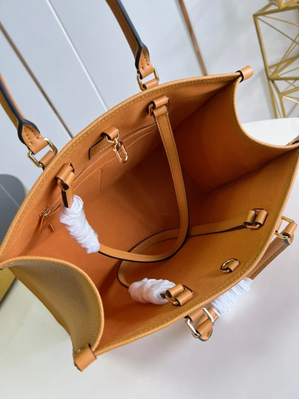 a62e1198-59261765df4f.webp Louis Vuitton Onthego MM Tote Monogram Arizona ‘Brown Crme Beige’ 35cm, Designer Handbags, Womens Purse, luxury bags