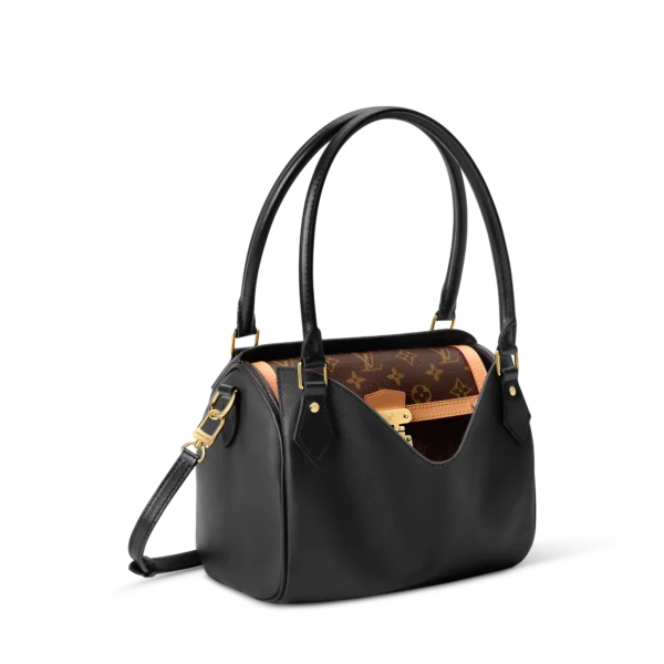 a6ba3416a7dc57ac7522207133ee9de6.webp Speedpocket PM-M3A221- Chanel Long Vanity With Chain White 19.5cm/7.7in, Designer Handbags, Women’s Purse, Luxury Bags