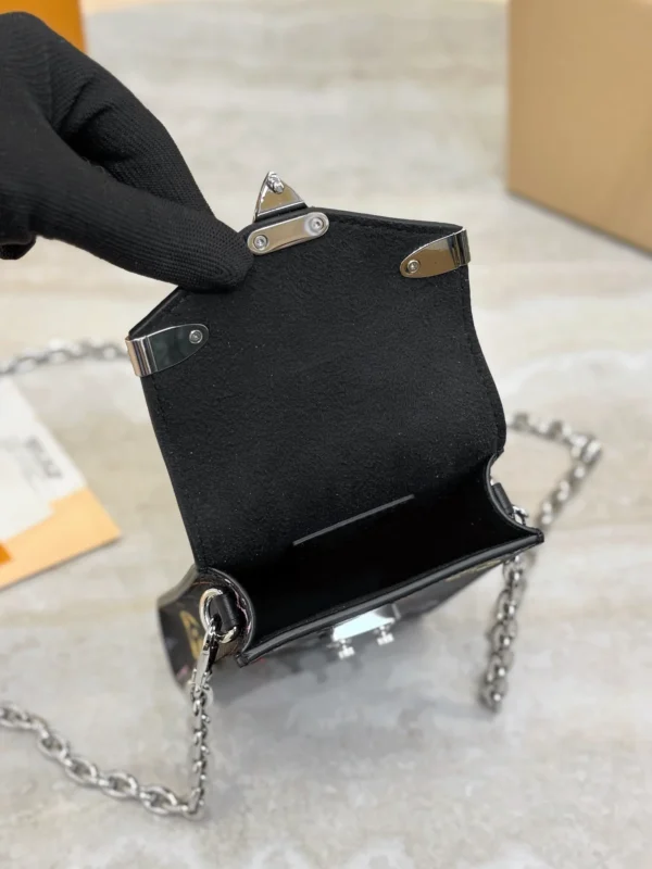 Louis Vuitton LV x TM Phone Pouch Mtis M14098 17.5cm/ 6.9in, Designer Handbags, Womens Purse, luxury bags